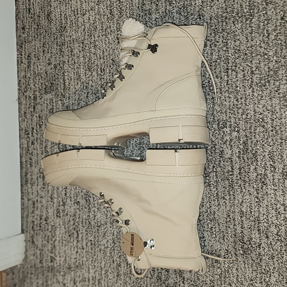 NEW Steve Madden Womens Hildy Tan Lug Sole Lace Up Ankle Boots Shoes size 9.5 - Picture 8 of 12